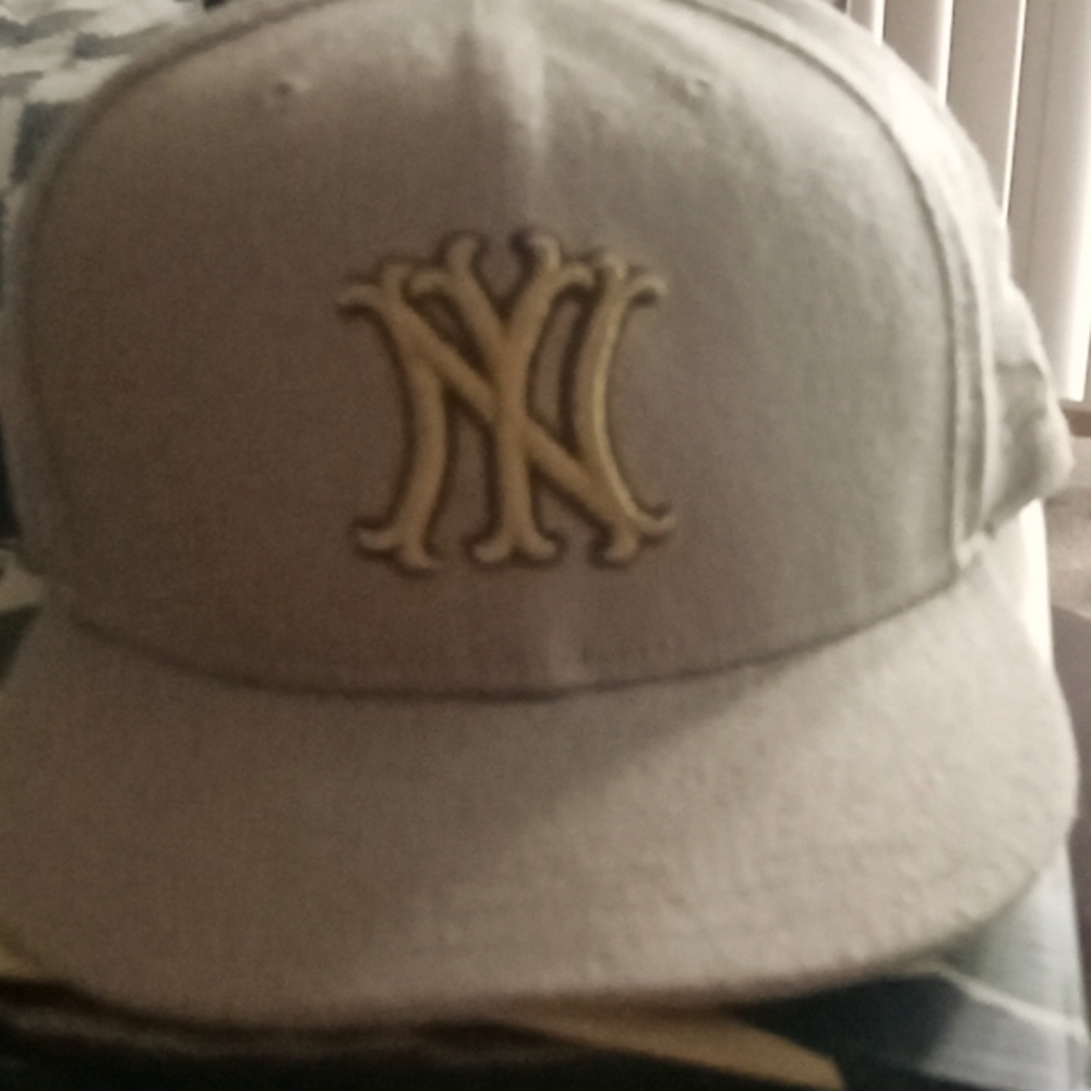 Supreme NY Yankees Hat